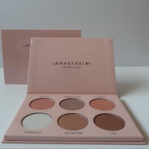 Anastasia Beverly Hills Nicole Guerriero Glow Kit
